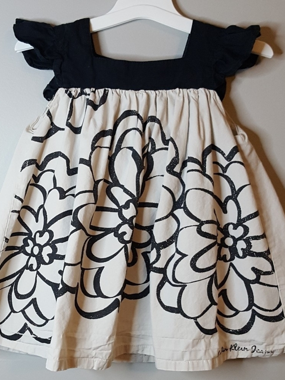 Calvin Klein Jeans Black and White Floral Top